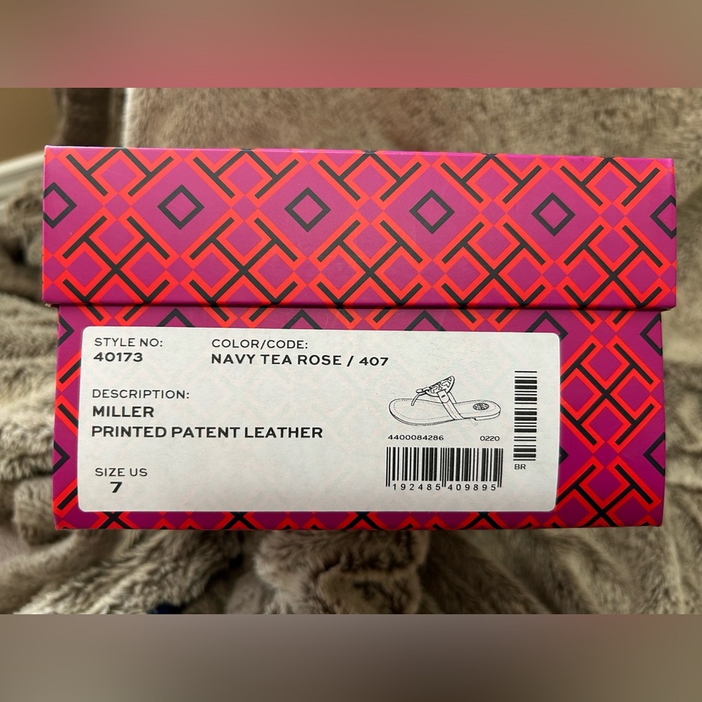 Tory Burch Miller Printed Patent Sandal in Navy Tea Rose NWOT - Picture 5 of 6
